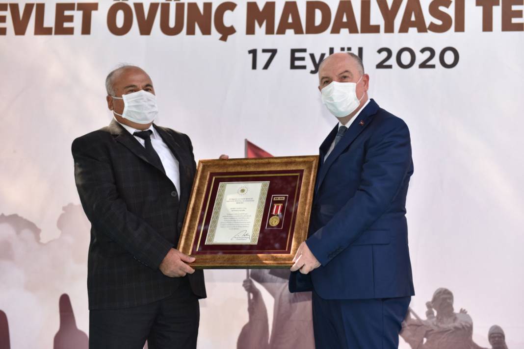 Şehit ailelerimiz ve gazilerimize devlet övünç madalyaları takdim edildi 11