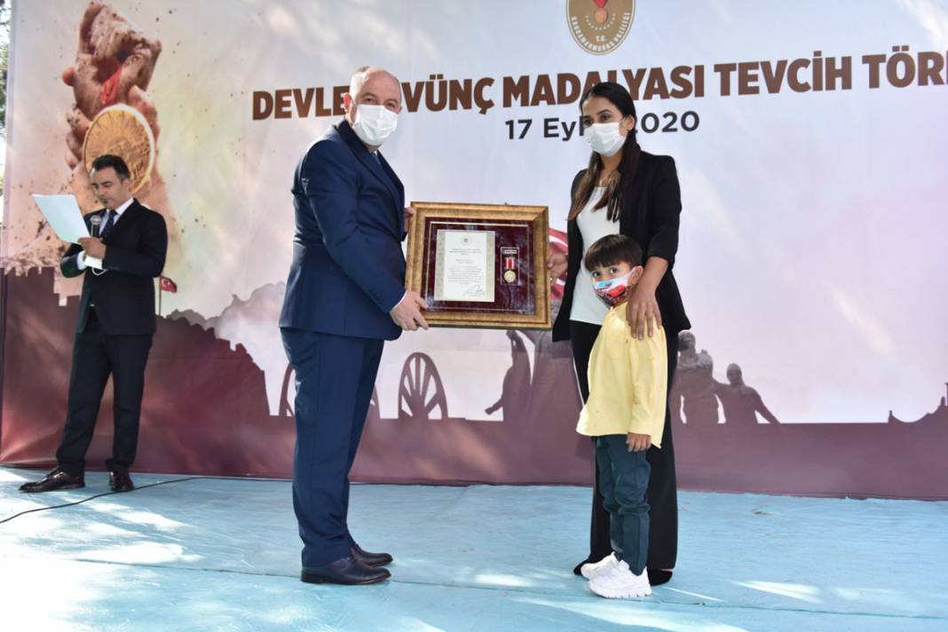 Şehit ailelerimiz ve gazilerimize devlet övünç madalyaları takdim edildi 13