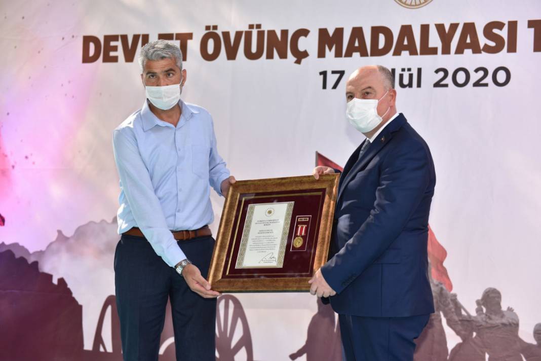 Şehit ailelerimiz ve gazilerimize devlet övünç madalyaları takdim edildi 9