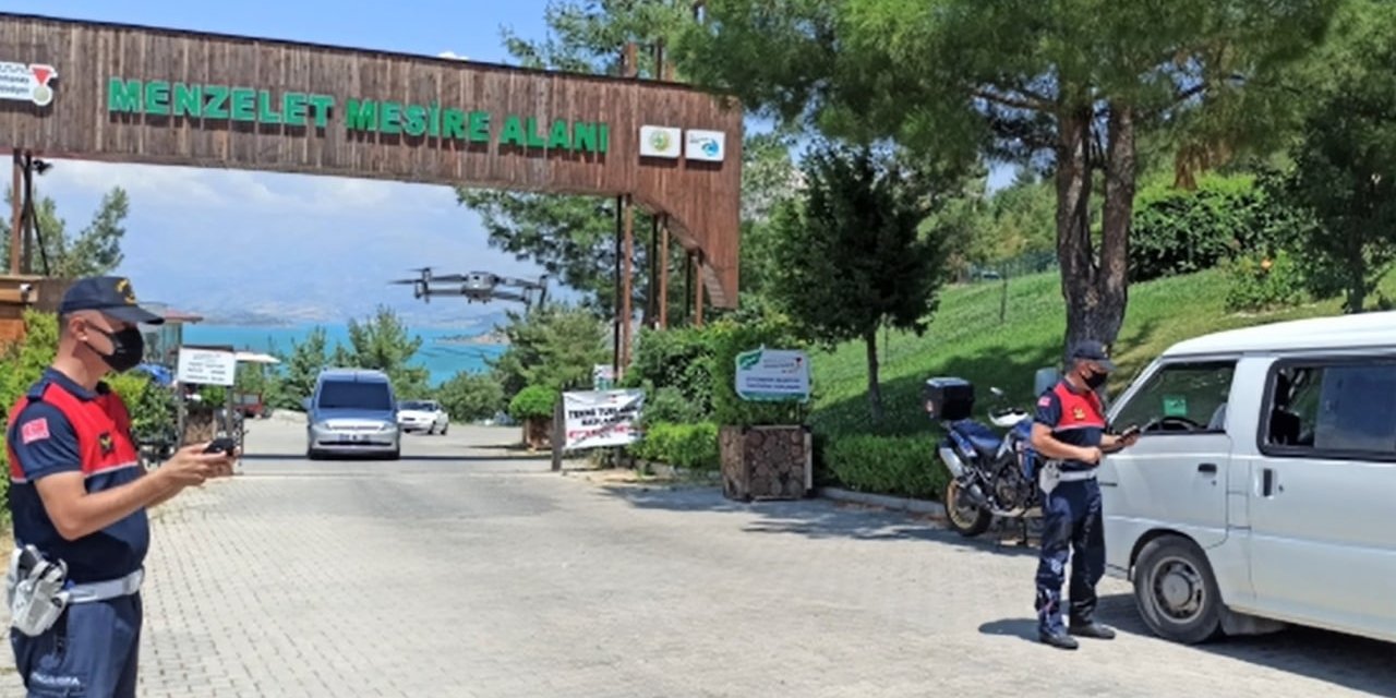 Kahramanmaraş jandarmadan drone ile trafik denetimi