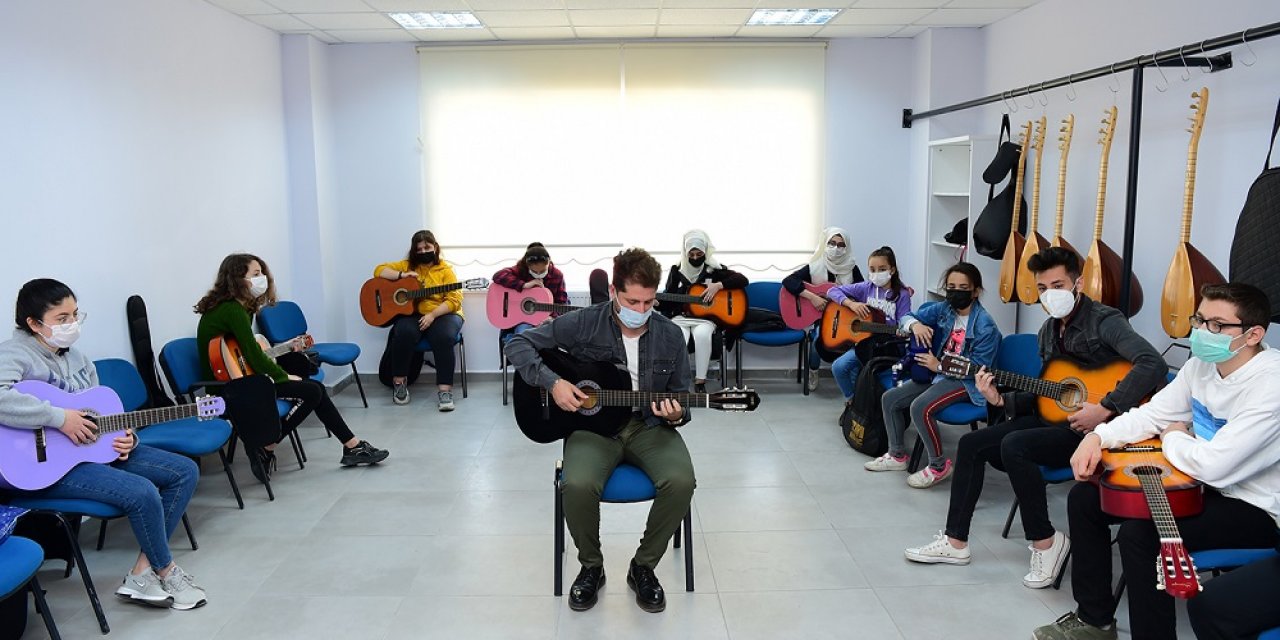Gençlik Merkezi gençlerin ilgi odağı oldu