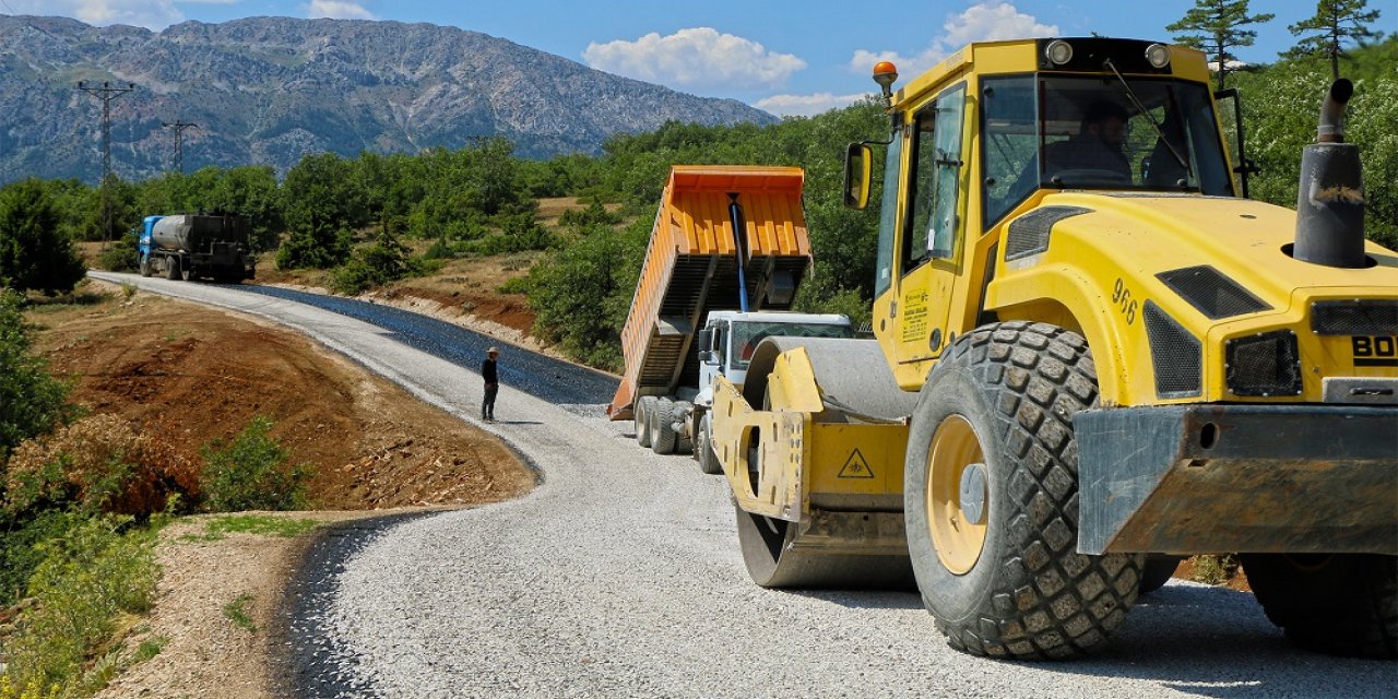 Göksun’da 6 Mahallenin 60 Kilometrelik yolu yenileniyor