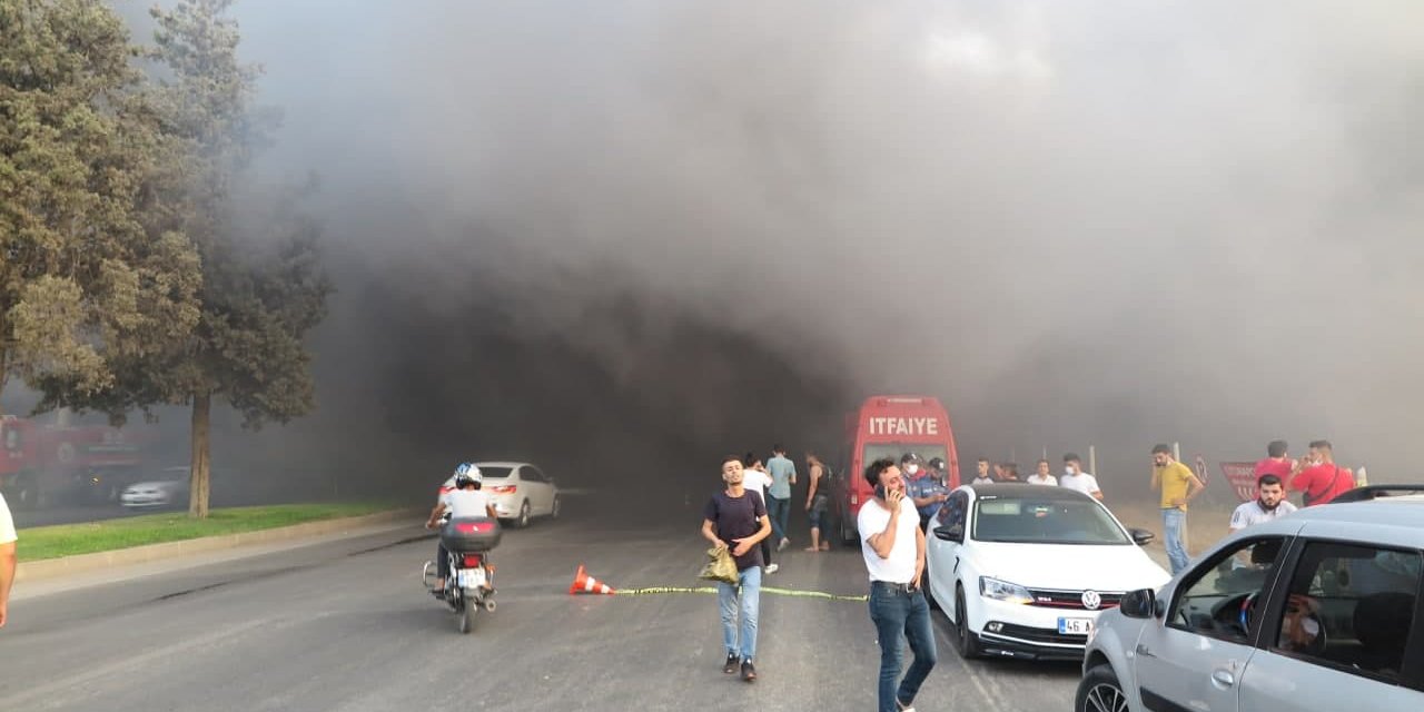 Yangın kontrol altına alınmaya çalışılıyor 