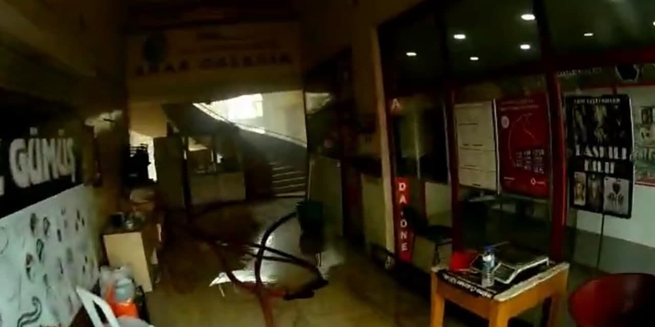 Kahramanmaraş’ta iş merkezinde yangın paniği 