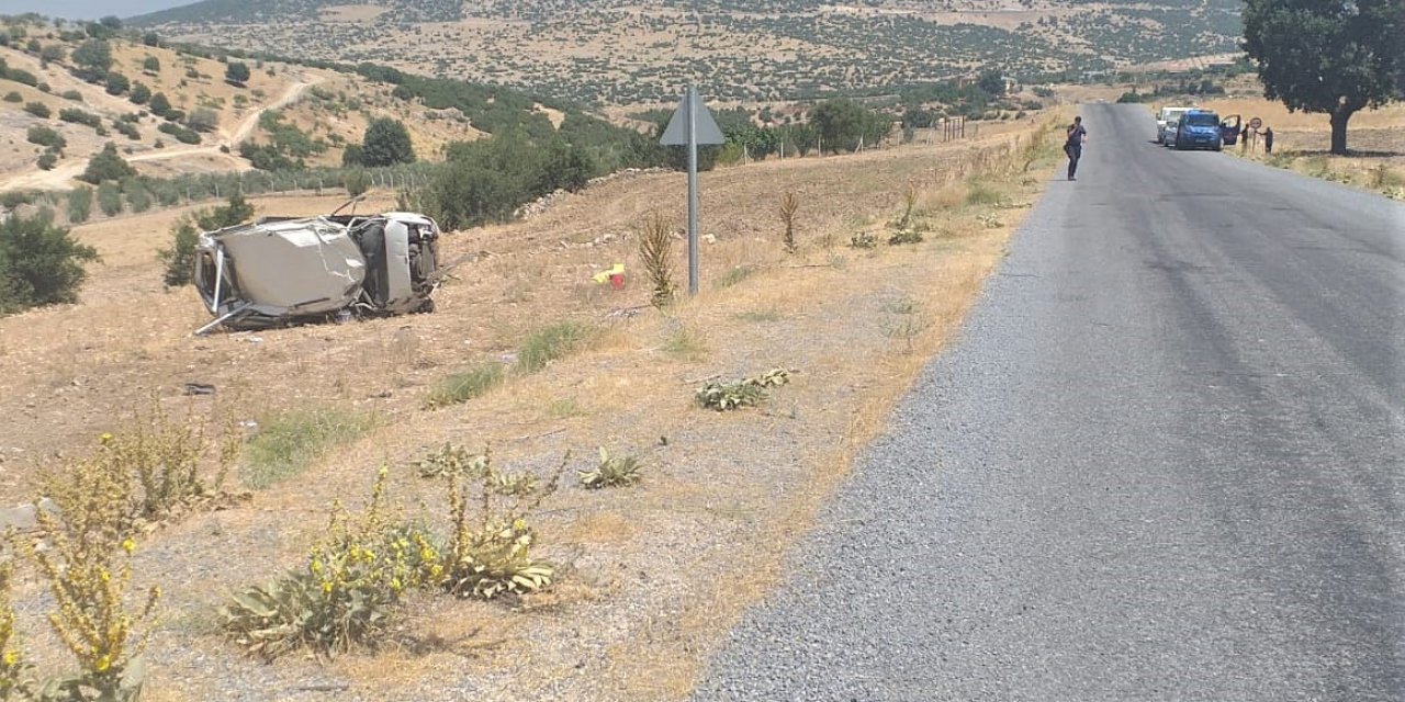 Kahramanmaraş’ta otomobil takla attı: 3 ağır 7 yaralı