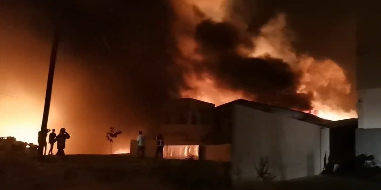 Kahramanmaraş’ta geri dönüşüm tesisinde yangın 