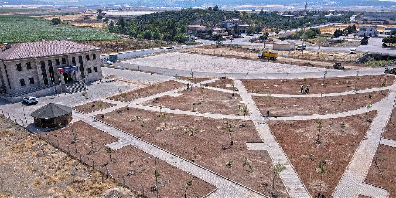 Gaziantep Yolu’na yeni yeşil alan