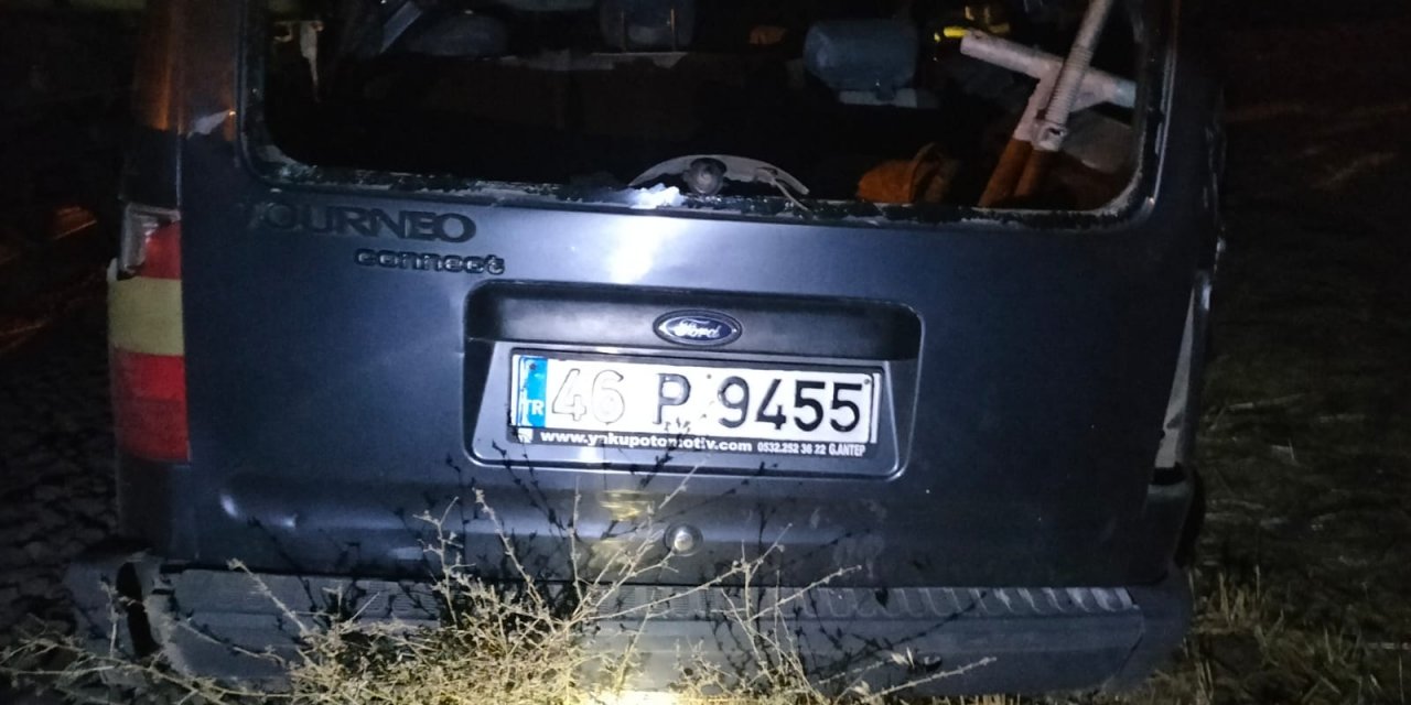 Kahramanmaraş’ta yük treni hafif ticari aracı biçti: 3 yaralı