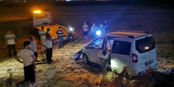 Kahramanmaraş’ta hafif ticari araç koyun sürüsüne çarptı