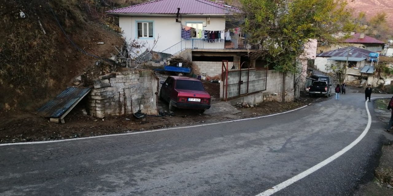 Kahramanmaraş’ta otomobil evin duvarına çarptı