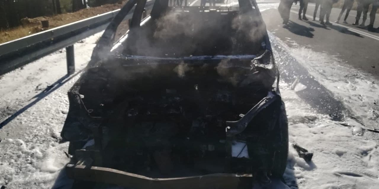 Kahramanmaraş’ta otomobil seyir halinde alev aldı  