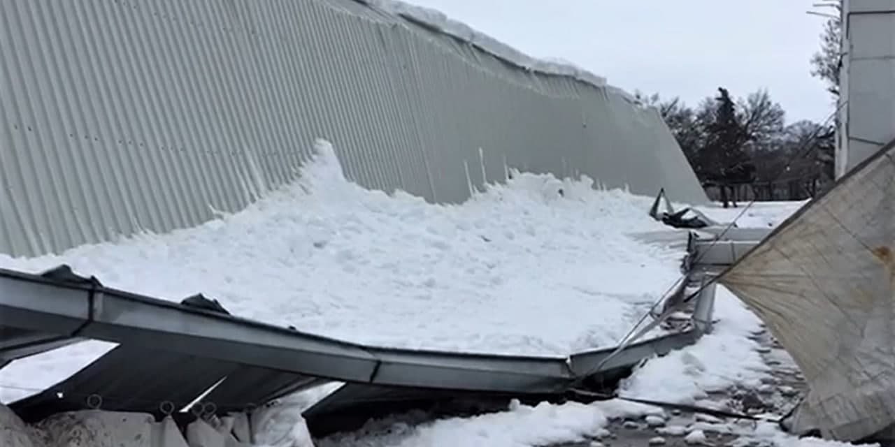 Pazarcık’ta kapalı pazar yeri demir yığınına döndü 