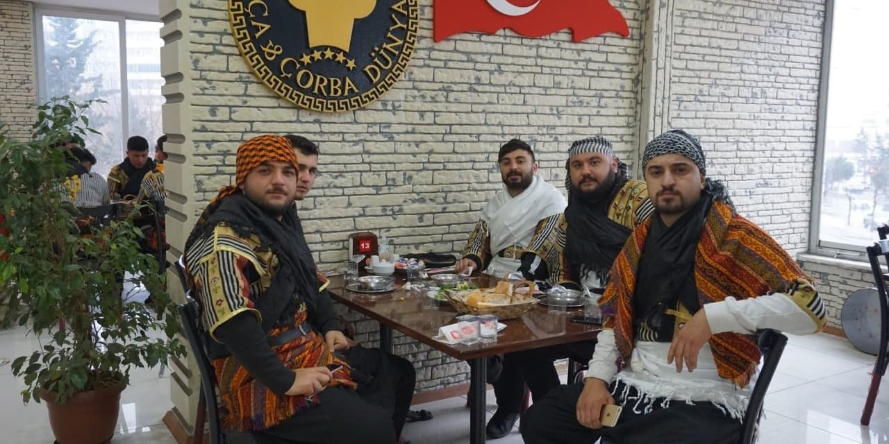 Kahramanmaraş’ta ‘Çete’lere geleneksel ikram 