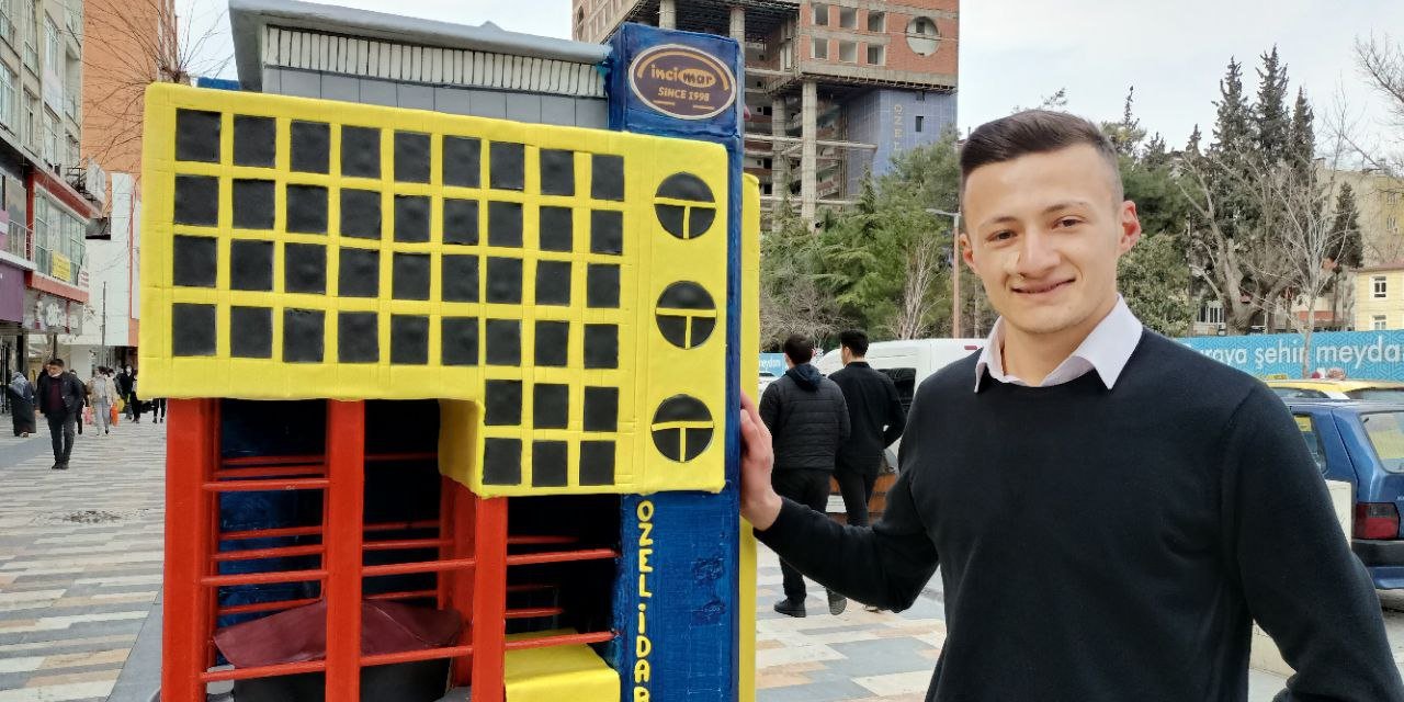 Sarı Bina’nın maketi ilgi odağı oldu 