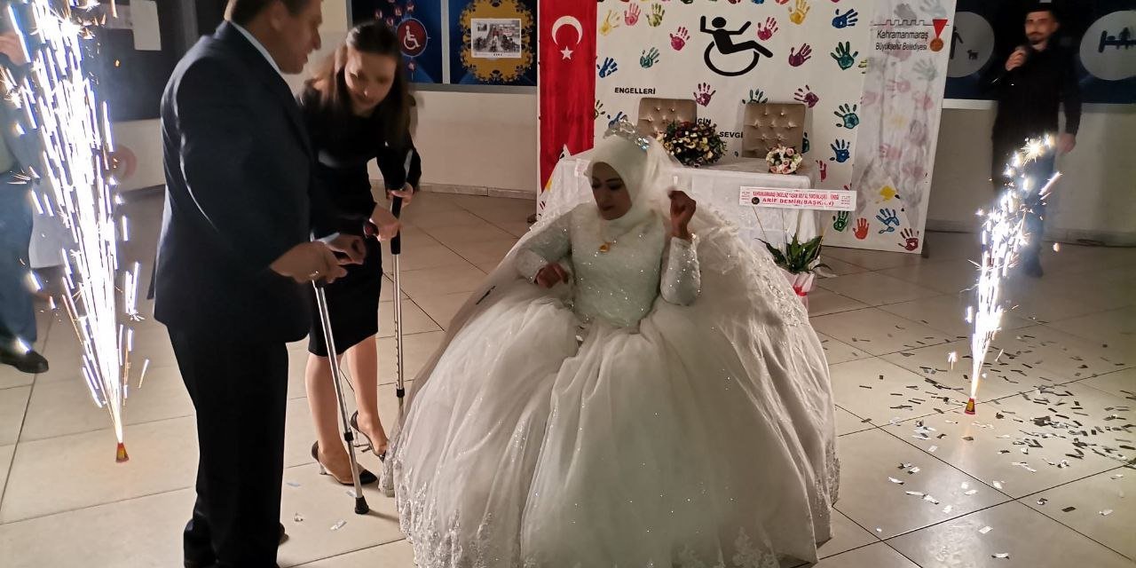 Kahramanmaraş’ta sevgi engelleri aştı  