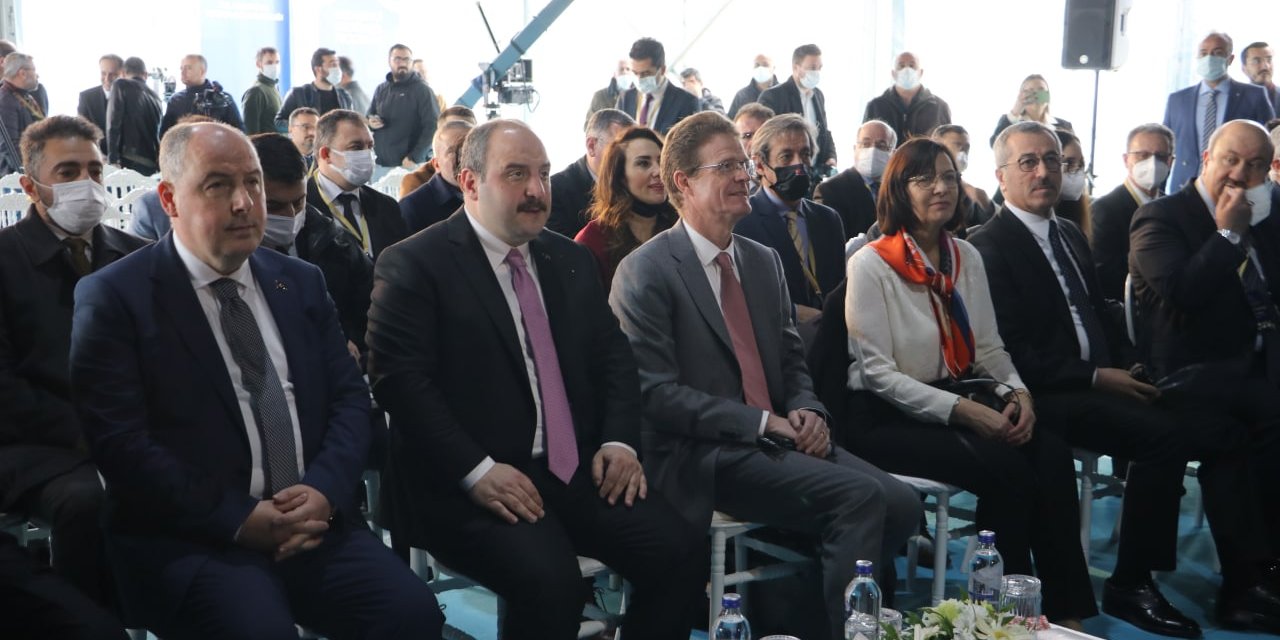 Bakan Varank, “Atın ve mücevher İmalat ve ihracatında da Kahramanmaraş’ı dünyada söz sahibi bir merkez yapmak için yola çıktık”