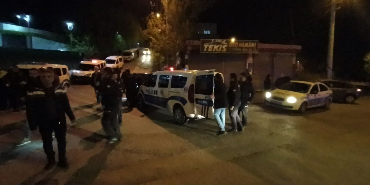 Ehliyetsiz sürücü kovalamaca sonucu yakalandı  