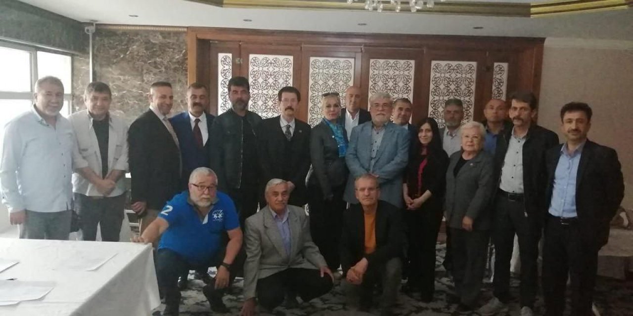 Akyol, “İnternet Medyası zor bir süreçten geçiyor”