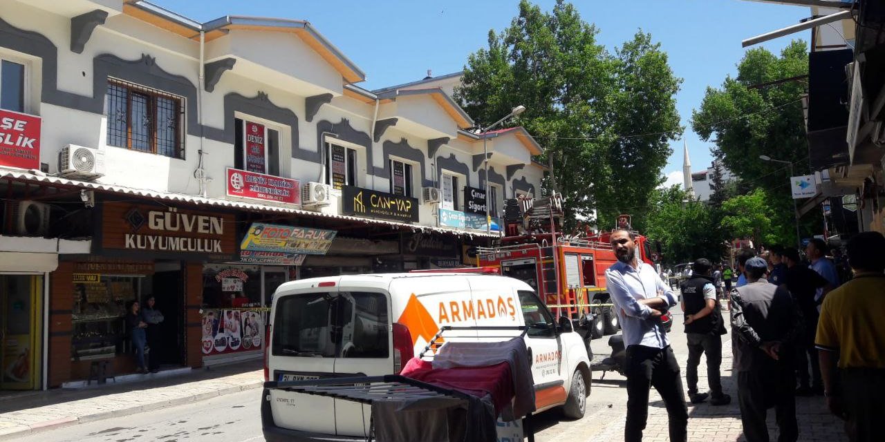 Pazarcık’ta kuyumcu atölyesinde yangın 