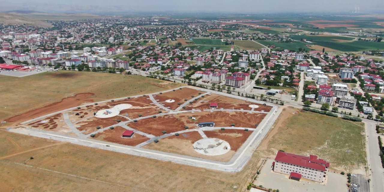 Başkan Güngör: “Afşin Millet Bahçesi’ni Tamamlıyoruz”