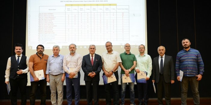 İlk Kez Akademik Faaliyetler Toplu Ödül Töreni Düzenlendi