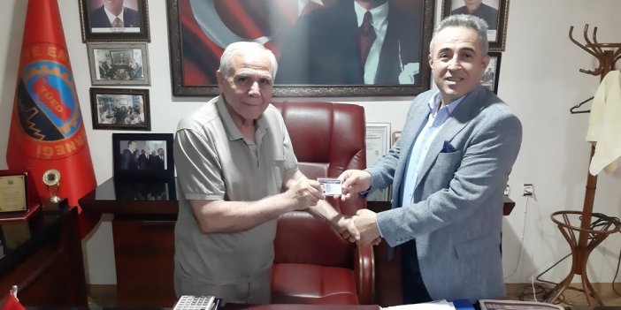 Karatutlu Emekliler Derneğine Üye Olan İlk Siyasi Parti İl Başkanı Oldu!