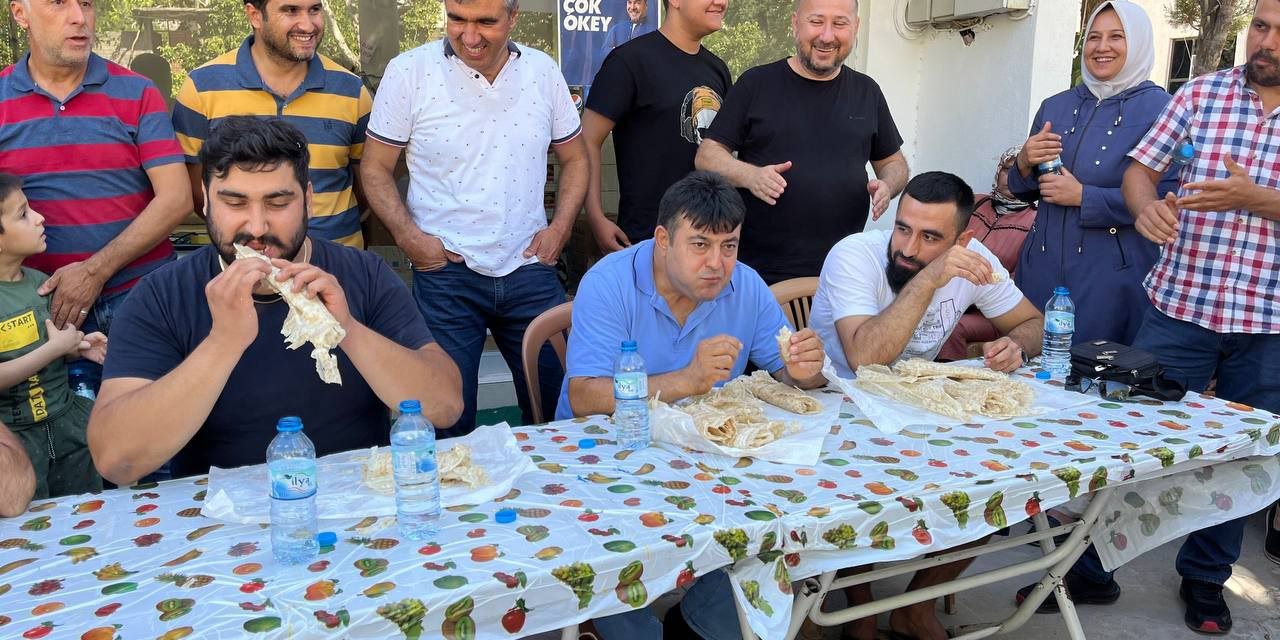 Kahramanmaraş’ta 15 dakika 1 kg firik yediler 