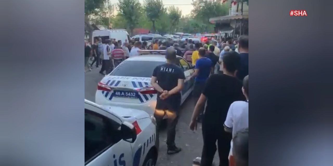 Kahramanmaraş’ta iki gurup arasında çıkan kavgada polis memuru yaralandı 