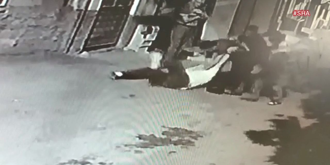 Kahramanmaraş’ta kavga anı kamerada  