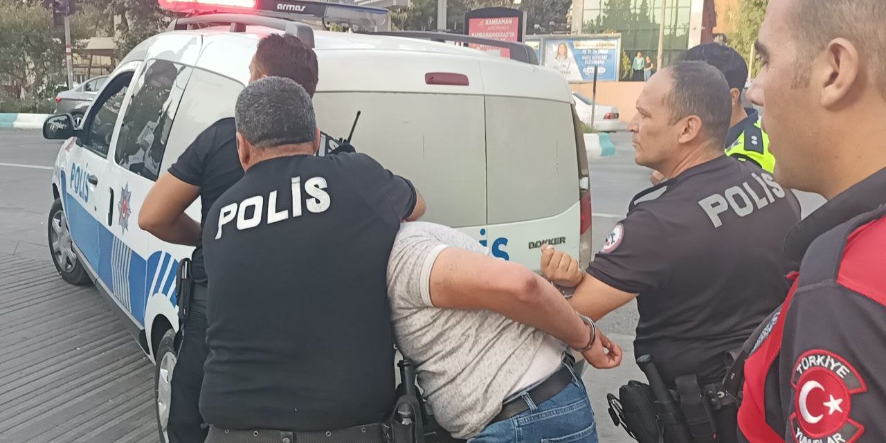 Kahramanmaraş’ta aranan 2 kişi polisin dikkatinden kaçamadı  