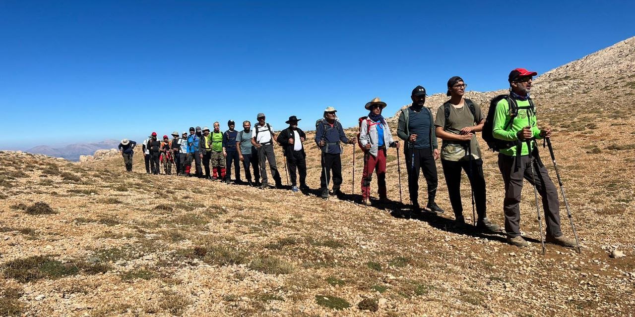 Kahramanmaraşlı dağcılar Aladağlar tırmanışı öncesi Berit zirvesi yaptı  