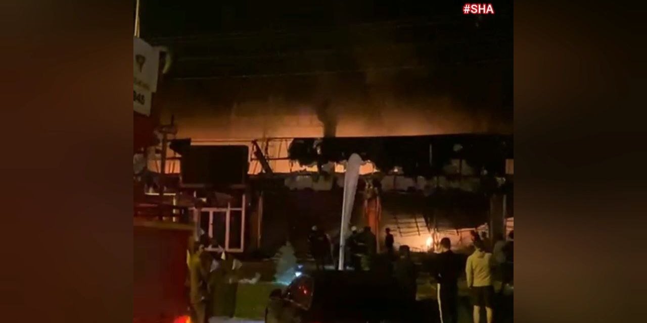 Elbistan’da mağazada korkutan yangın 