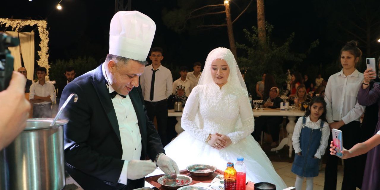 Ciğer dürümüyle başlayan aşk kelle-paçayla mutlu sona ulaştı  