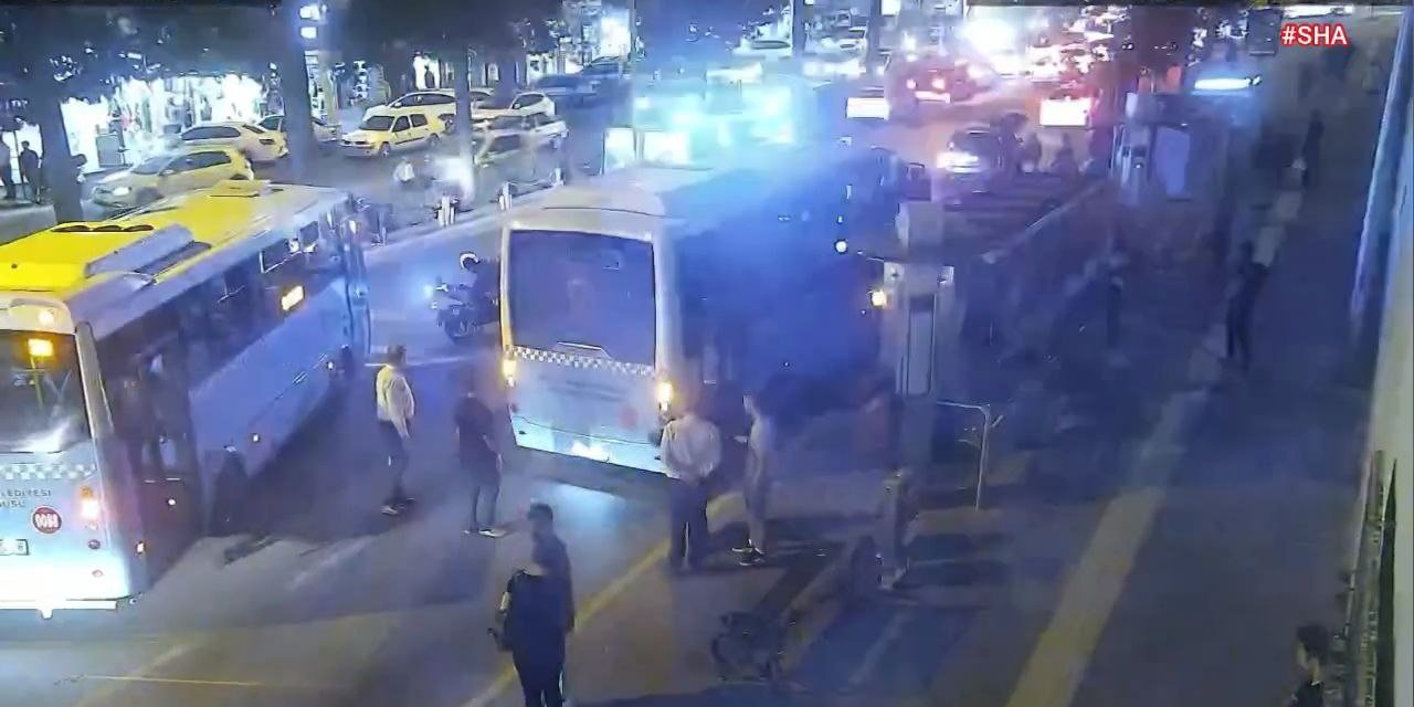 Kahramanmaraş’ta yaşlı adam halk otobüsünün altından böyle çıkarıldı 