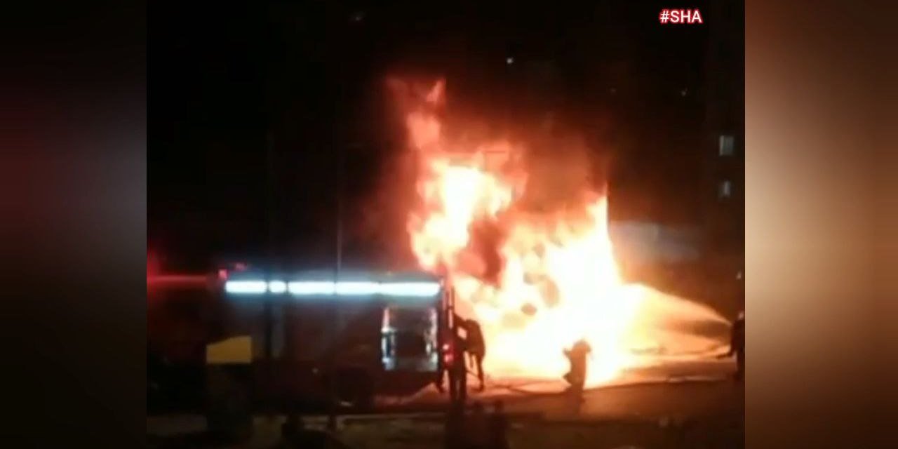 Kahramanmaraş’ta işyeri  alevlere teslim oldu 