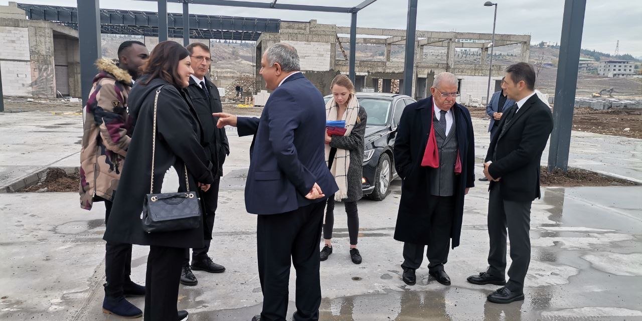 Fransa heyeti EXPO 2023 alanını ziyaret etti