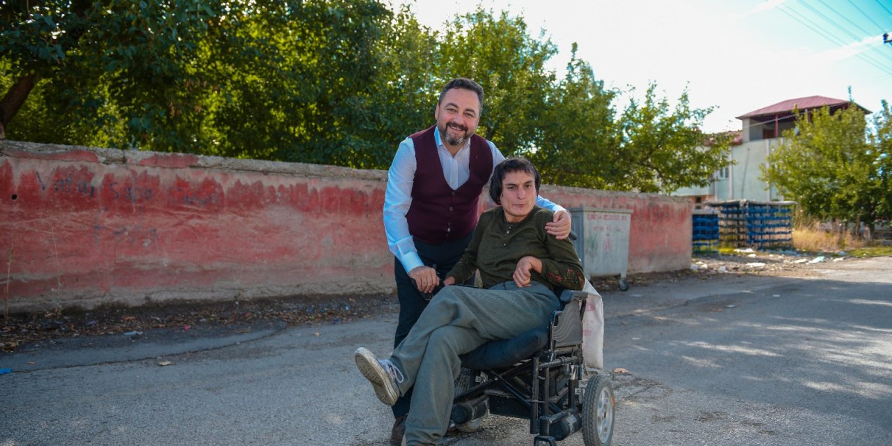 Başkan Gürbüz, “Sevgi tüm engelleri aşar”