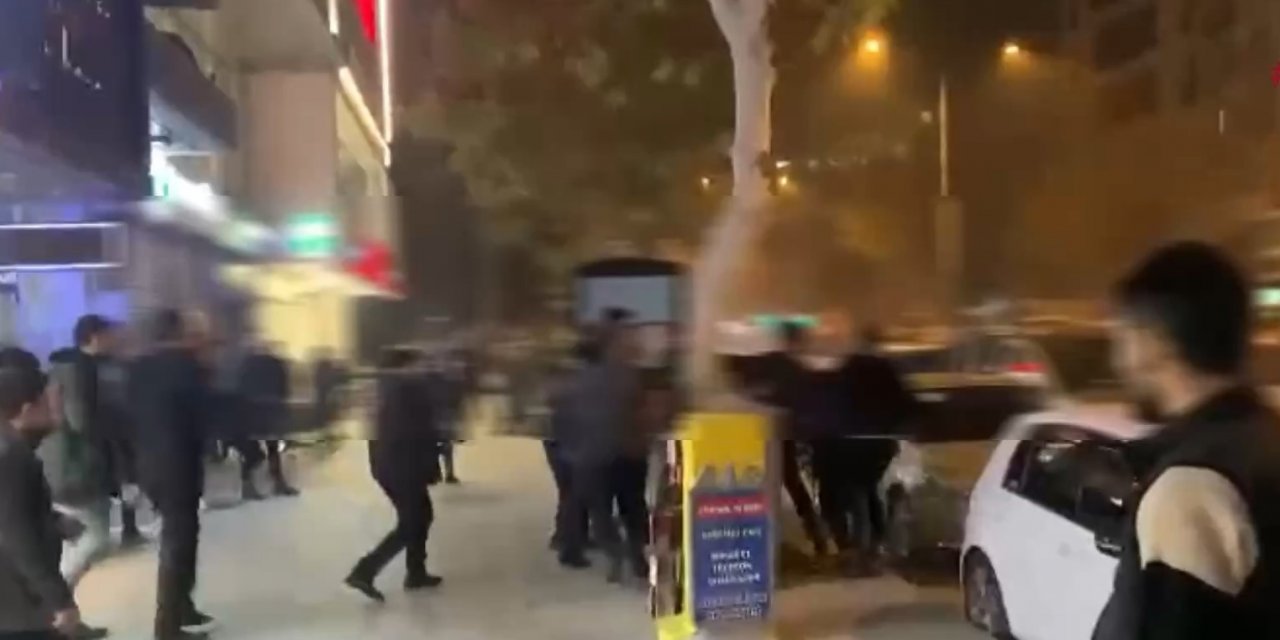 Kahramanmaraş kent merkezinde kavga kamerada 