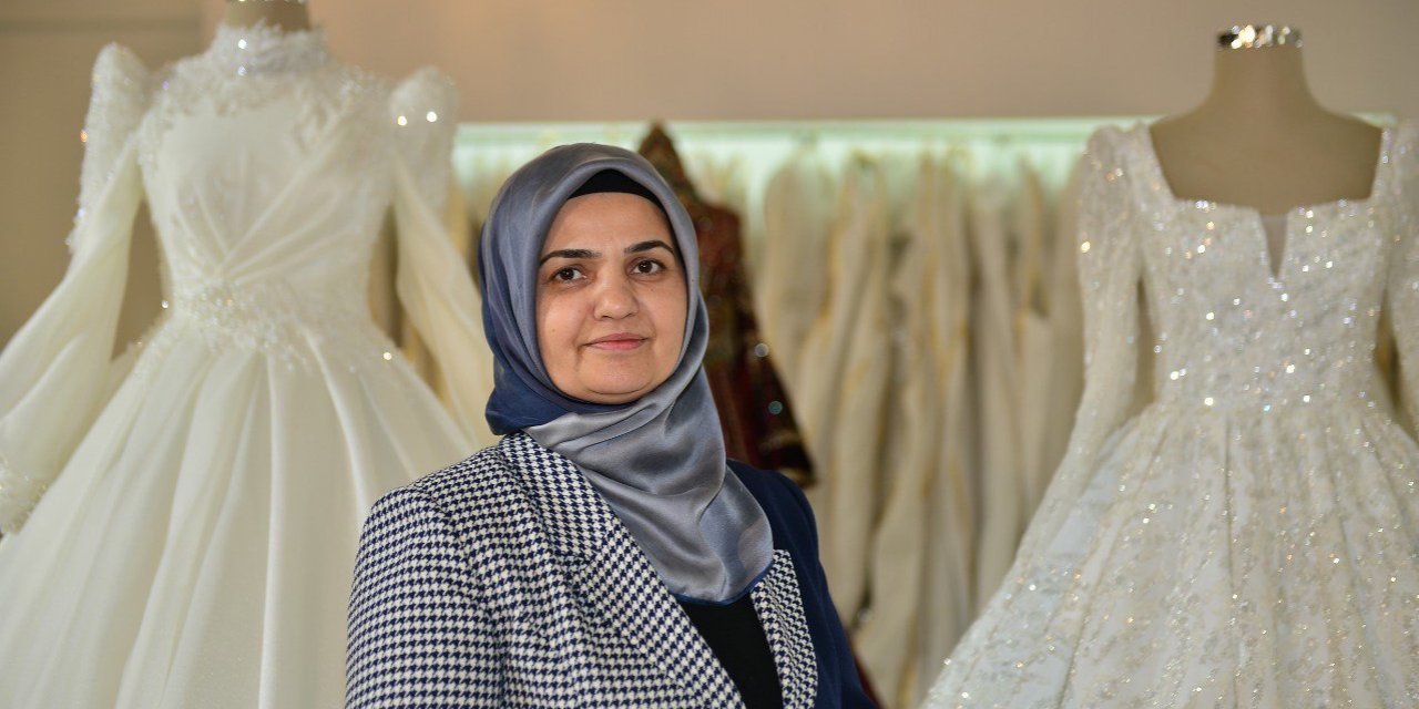 Demir, ''18 yaş altına kesinlikle gelinlik satmıyoruz''