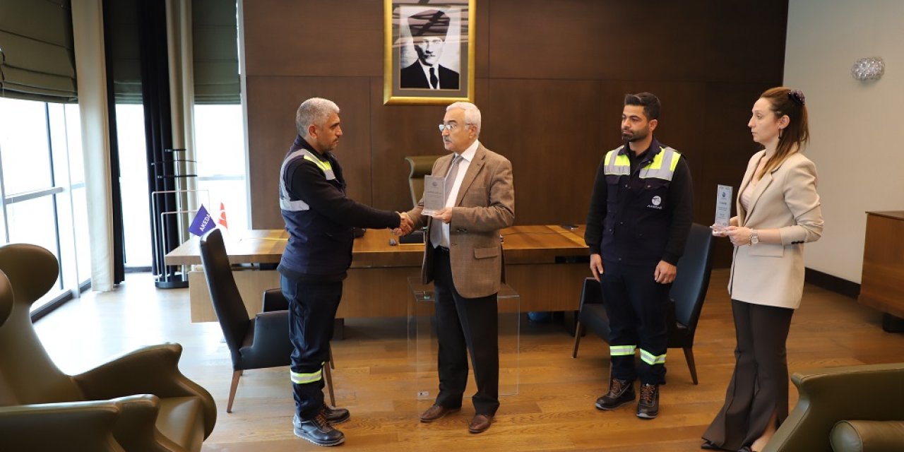 AKEDAŞ Hayat Kurtaran Personellerini Ödüllendirdi