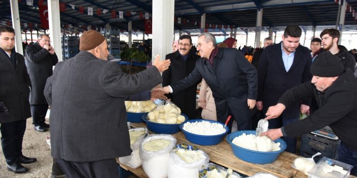 Başkan Güngör Göksun’da Esnaf ve Vatandaşlarla Bir Araya Geldi