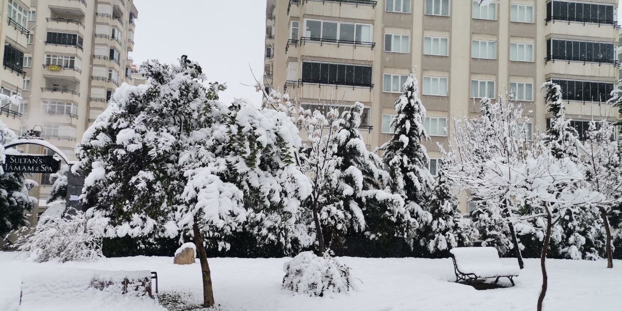 Kahramanmaraş’ta ulaşıma kar engeli 