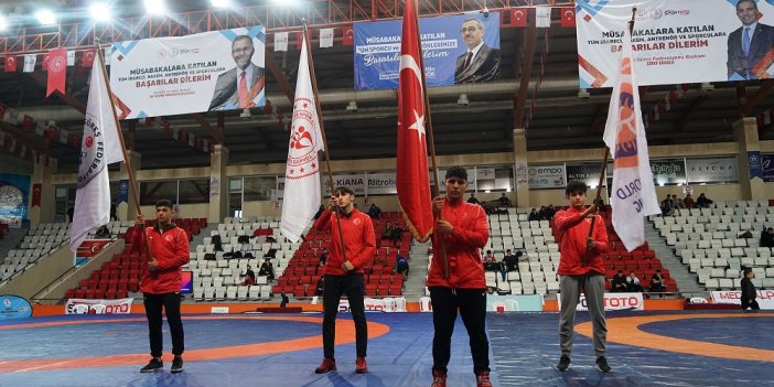 Uluslararası 12 Şubat U20 Güreş Turnuvası’nın Açılışı Gerçekleştirildi