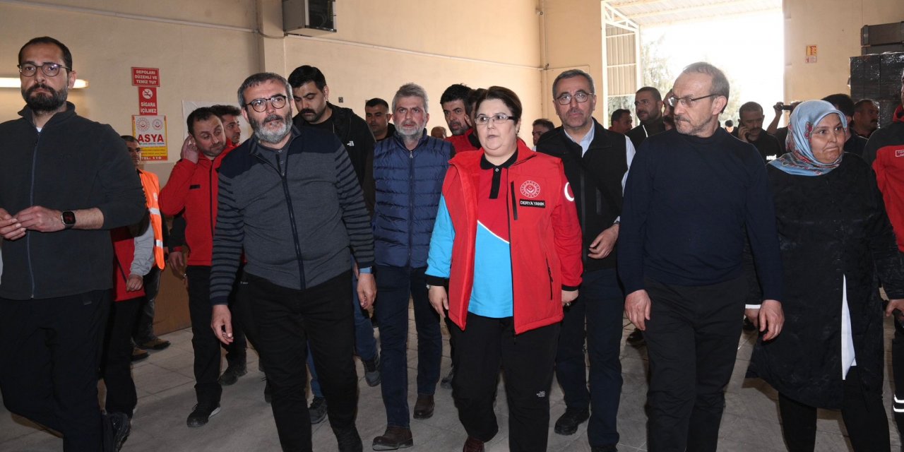 Başkan Güngör, Bakan Yanık ile ASYA Ekiplerini Ziyaret Etti