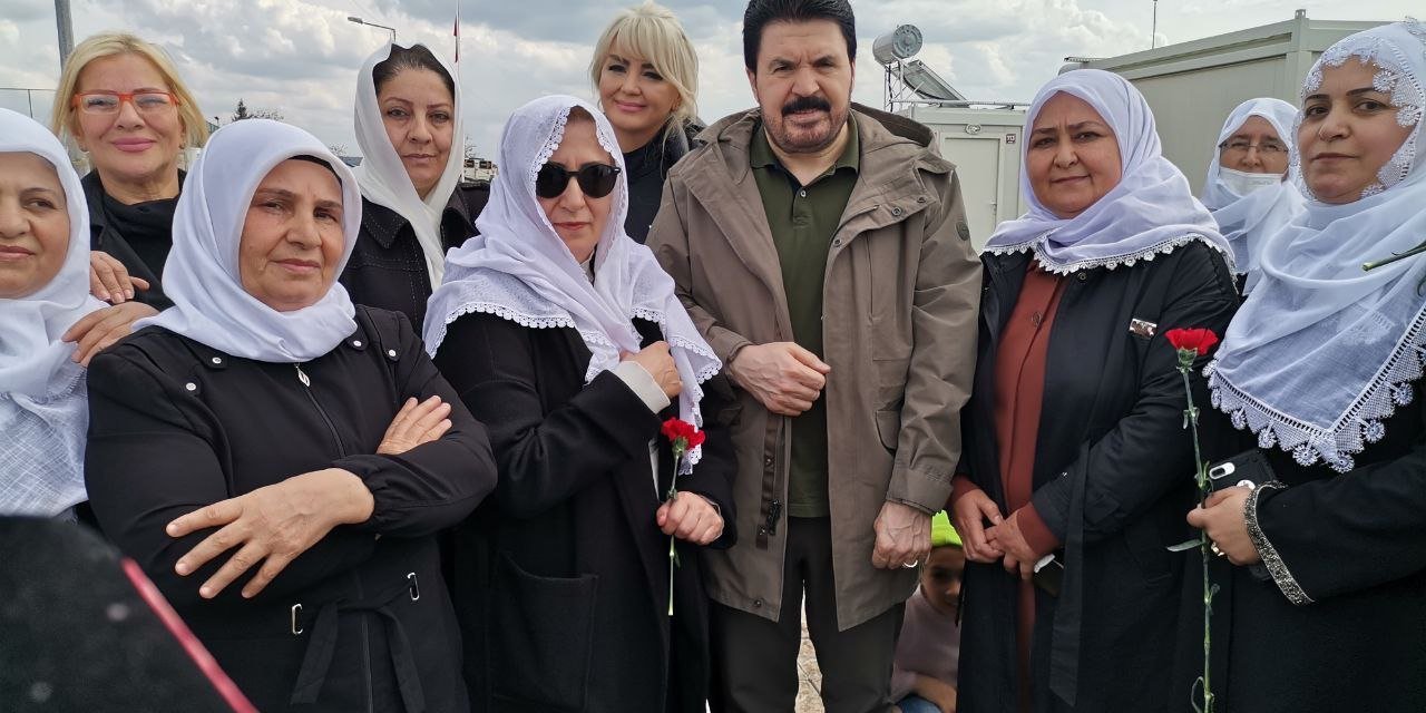 Başkan Sayan Kahramanmaraş’ta, depremzede kadınların Dünya Kadınlar Günü'nü kutladı