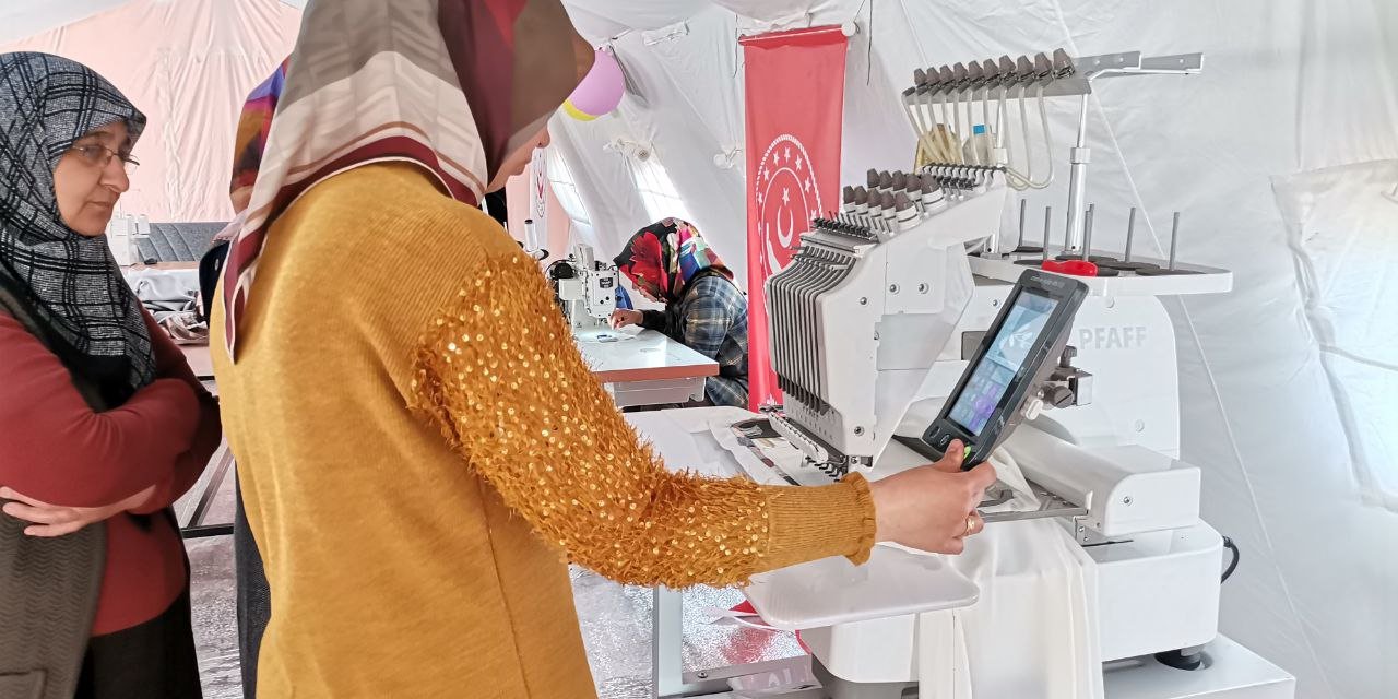 Kahramanmaraş’ta depremzede kadınlara iş atölyesi kuruldu