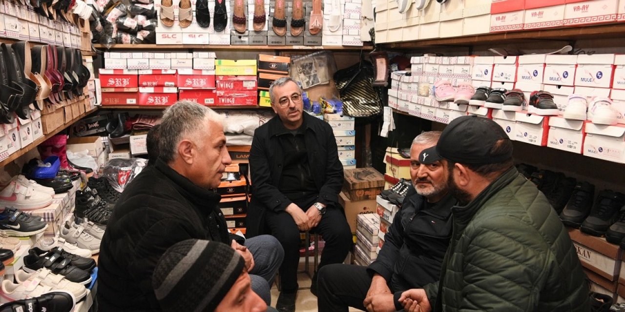 Başkan Güngör, Kapalı Çarşı Esnafını Ziyaret Etti