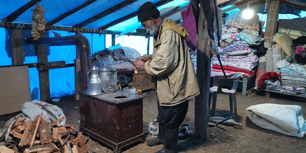 Depremzede çobana devlet eli 
