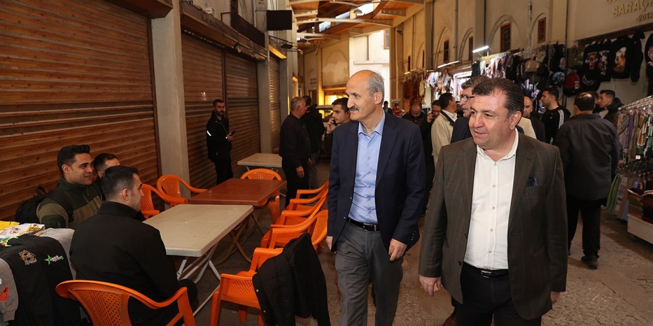 Başkan Okay, Kapalı Çarşı Esnafını Ziyaret Etti