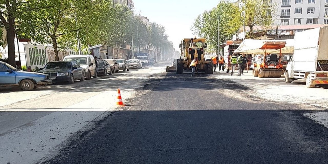 Türkoğlu’nun En İşlek Arterleri Onarılıyor